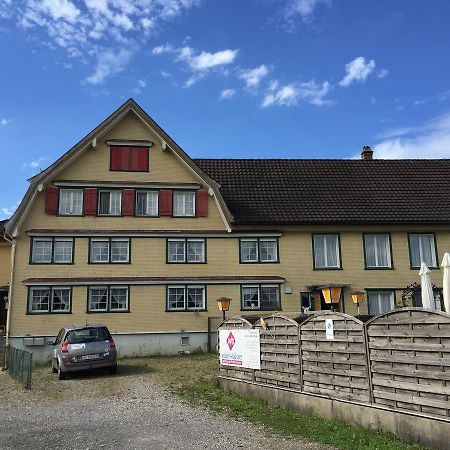 Wohlfuehloase Fuer Mensch Und Hund Bed and Breakfast Uzwil Εξωτερικό φωτογραφία